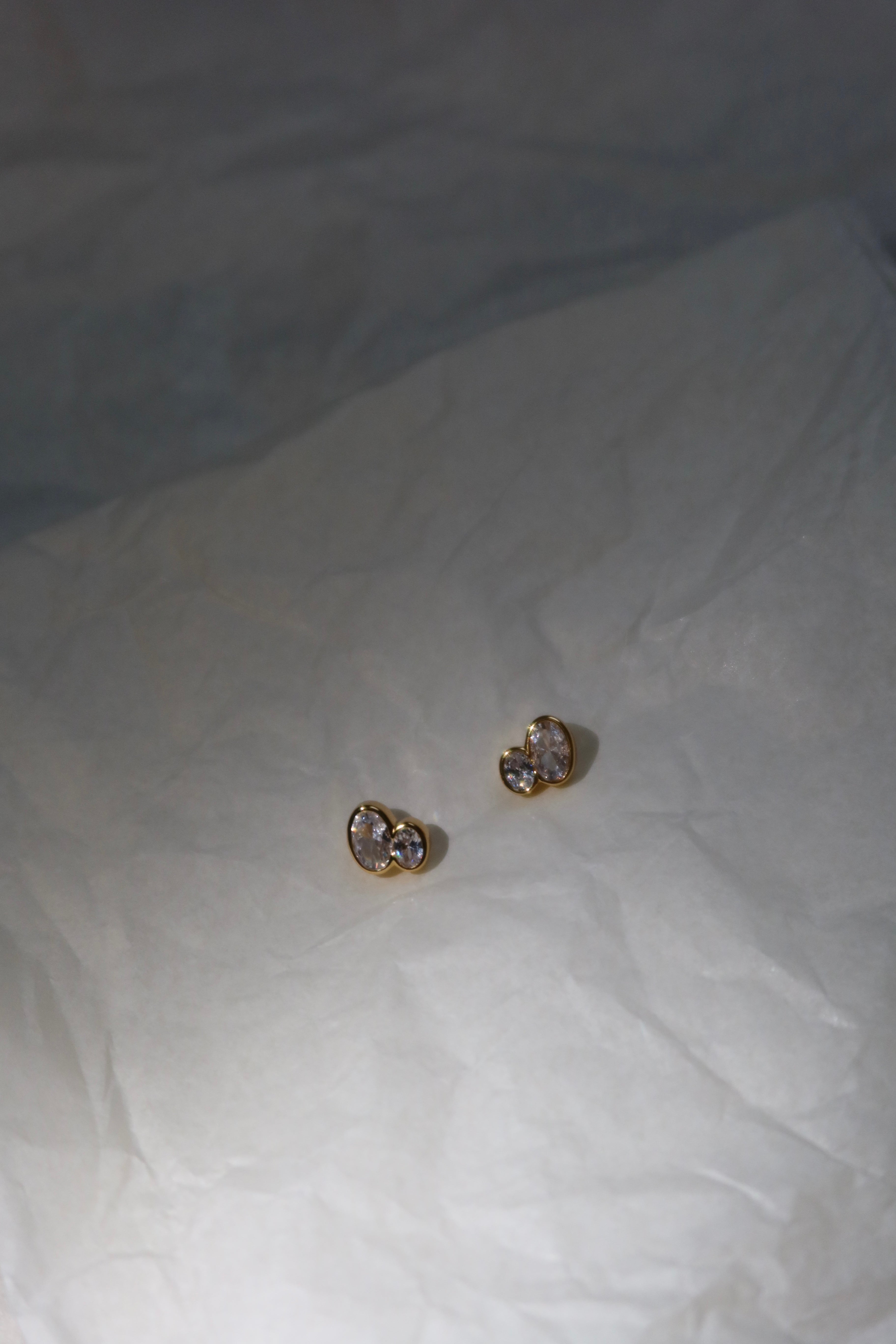 Oval Twin Stud Earrings