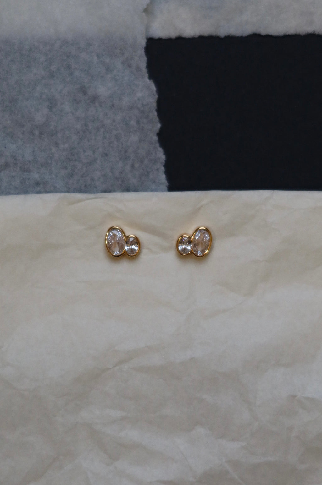 Oval Twin Stud Earrings